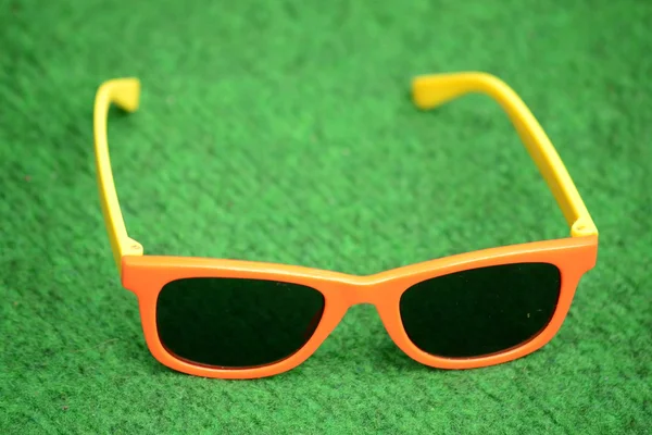 Солнечные очки для детей — стоковое фото