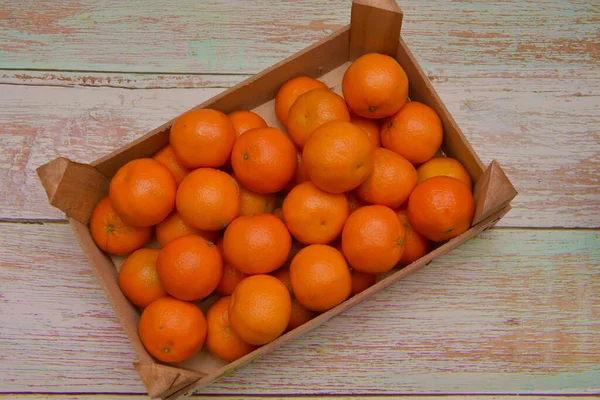 Clementine Una Scatola Legno Tavolo Legno — Foto Stock