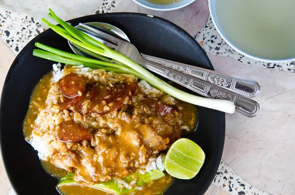 pirinç gevrek domuz eti.