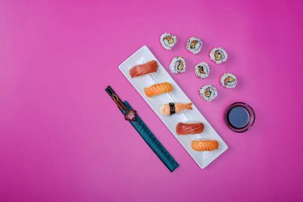 Sushi Niguiri Portie Met Accessoires Diverse Composities — Stockfoto