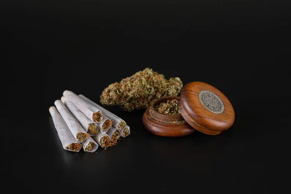 Bud Mountain Joints Full Grinder Black Background Close — Photo