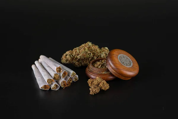 Bud Mountain Joints Full Grinder Black Background Close — Stock Photo, Image