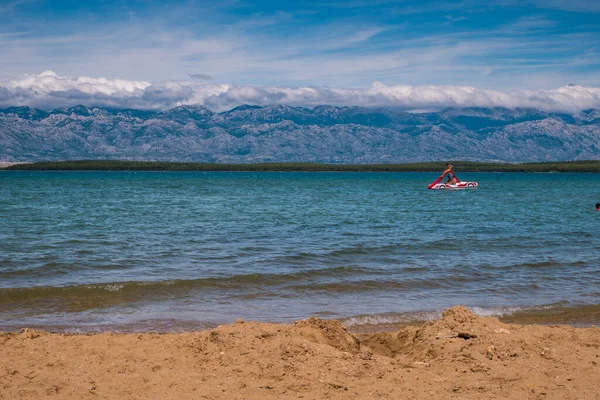 Nin Croacia Julio 2021 Vista Mar Los Nadadores Desde Playa — Foto de Stock