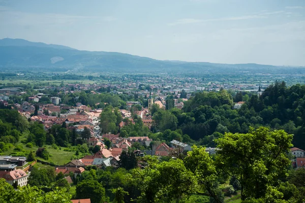 Panorama Miasta Samobor Chorwacji Zielony Krajobraz Wiejski — Zdjęcie stockowe