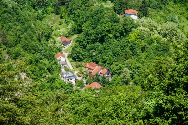 Samobor Városának Panorámája Horvátországban Zöld Táj — Stock Fotó