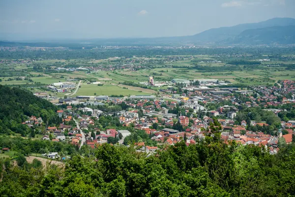 Panorama Cidade Samobor Croácia Paisagem Rural Verde — Fotografia de Stock