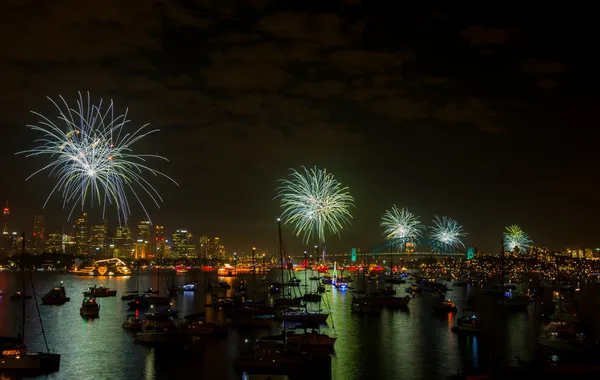 Fogos de artifício Sydney véspera de ano novo 2013 — Fotografia de Stock