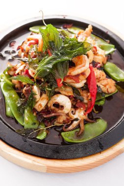 Tay herb ile kızarmış deniz ürünleri heyecan.