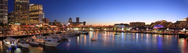 Panorama gece Filistinliyi darling Harbour, sydney.