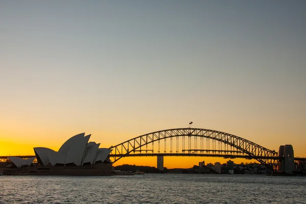 Sydney, Australië-november 2009: zonsondergang van sydney haven, Australië — Stockfoto