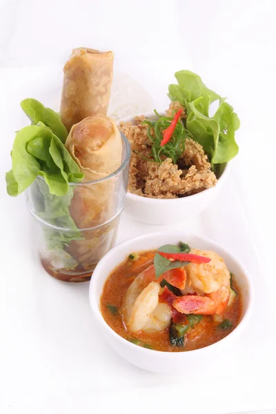 Set de comida tailandesa con arroz y rollo de primavera . — Foto de Stock