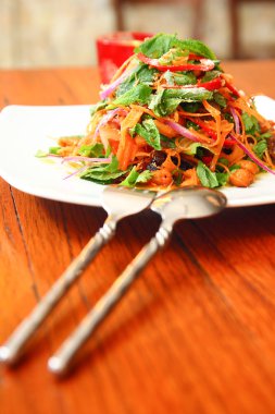 Taylandlı bir sebze salatası