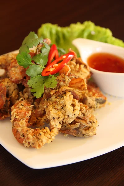 Diepe gebakken softshell crab knoflook en peper maaltijd — Stockfoto