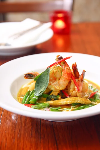 Green curry with prawn, Thai food. — Stock Photo, Image