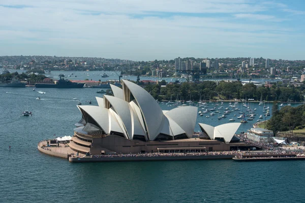 Dominantou sydney Opera house je — Stock fotografie