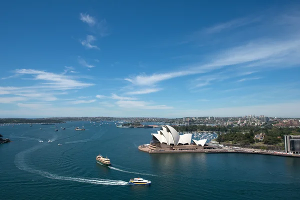 悉尼歌剧院是悉尼的地标 — 图库照片