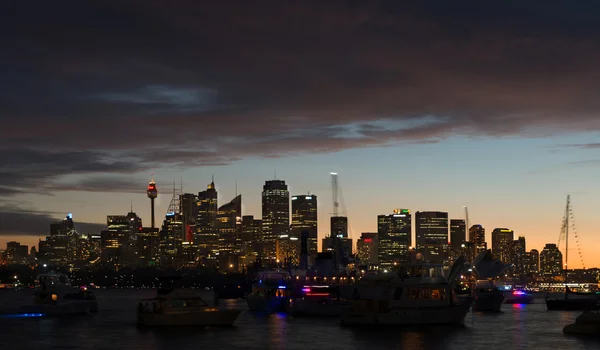 悉尼 cbd 的夜景. — 图库照片