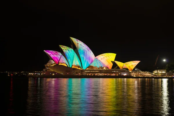 悉尼，澳大利亚-5 月 27 日： 悉尼歌剧院 — 图库照片