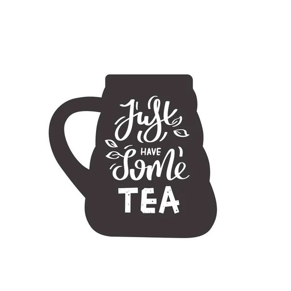 茶杯的轮廓上刻有字母的引文 手绘插图 在白色背景下隔离 七月喝点茶 — 图库矢量图片