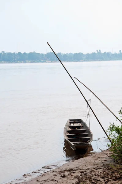 Wooden small boat in the river at Thailand — Stock Photo, Image