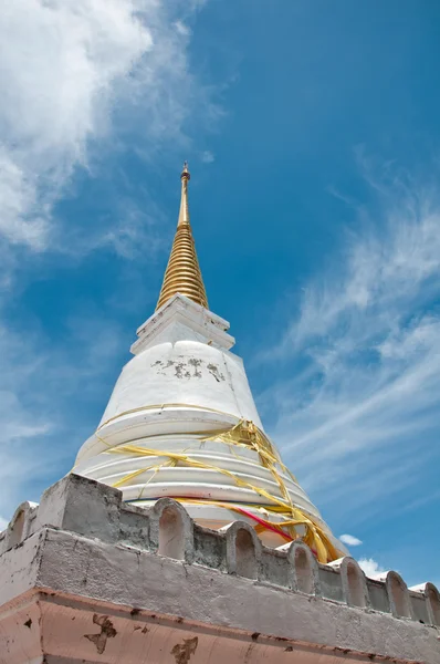Luang pagoda w tung kuan hilltop — Zdjęcie stockowe