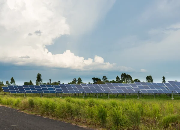 Tayland yeşil enerji için Güneş Çiftliği