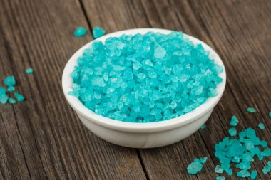 Okaliptüs spa tuz beyaz tabak ya da uçan daire