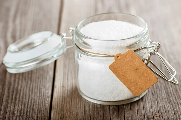 glazen pot met suiker.