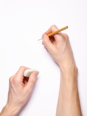 insan eli kalem ve silgi beyaz görüntü