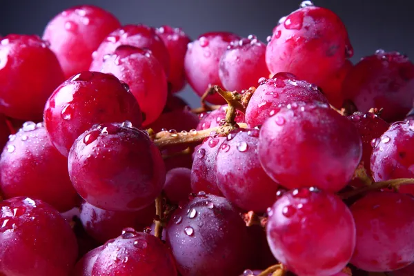 Image of red grape with water drops — Stock Photo, Image
