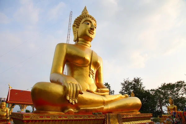 雕塑的佛在泰国寺 — 图库照片