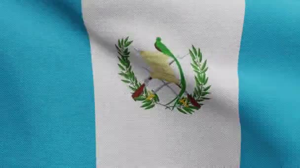 グアテマラの旗の風に手を振る グアテマラのバナーを吹いて 柔らかくて滑らかな絹の閉じます 布生地の質感が背景を刻印 ナショナルデーや国の機会の概念のためにそれを使用する — ストック動画
