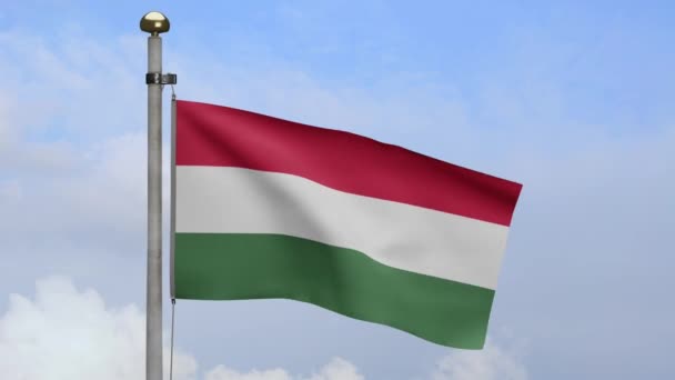 匈牙利国旗迎风飘扬 蓝天蓝云飘扬 靠近匈牙利国旗的飘扬 柔滑的丝绸 布匹织物质感标志背景 — 图库视频影像