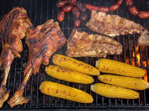 Koken Heerlijke Been Van Lam Varkensvlees Ribben Met Maïs Kolf — Stockfoto