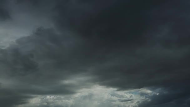 Timelapse Cumulus Chmury Dobrej Pogody Niebieskiego Nieba Ciemnej Pochmurnej Burzy — Wideo stockowe
