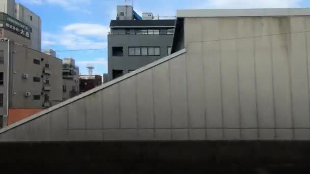 Kyoto Japão Abril 2019 Trem Viaja Sobre Ferrovia Através Cidade — Vídeo de Stock