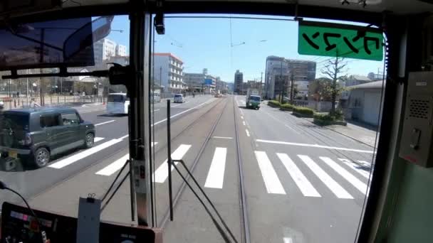 Kyoto Japão Abril 2019 Comboio Local Japonês Viajando Trilhos Ferroviários — Vídeo de Stock