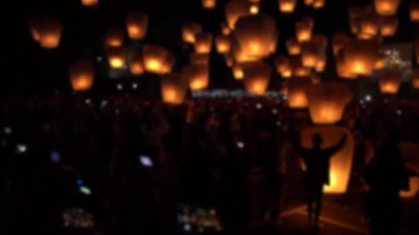 Defocused Shot Many Asian Fire Lanterns Launching Buddhist Festival Chinese — стоковое видео