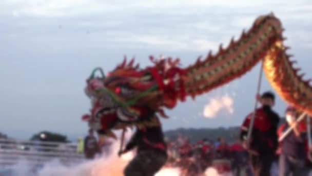 Lenta Desenfocada Toma Miaoli Hakka Lantern Festival Dragon Bombing Dance — Vídeos de Stock