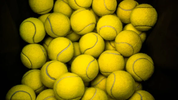 Vue Dessus Des Balles Tennis Lot Dans Une Boîte Panier — Photo