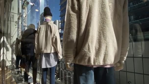 Tokyo Japon Février 2020 Mannequin Homme Avec Veste Sport Vêtements — Video