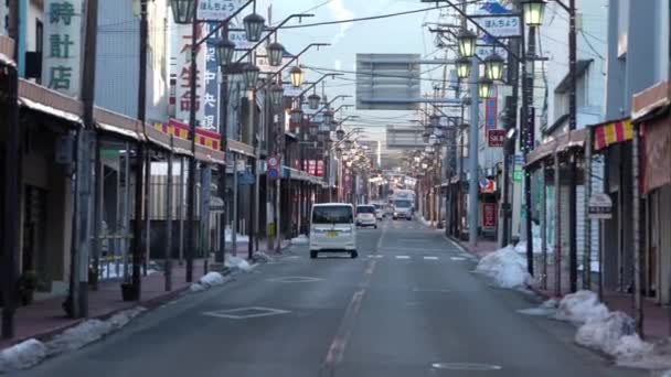 2020年1月31日 美しい日本の富士道や建物の田舎にドライブ 車で都市風景 冬の街並みで最も有名なランドマークの町 — ストック動画