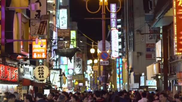 Osaka Japan April 2019 Slowmotion Crowd Tourist People Walking Night — Stock Video