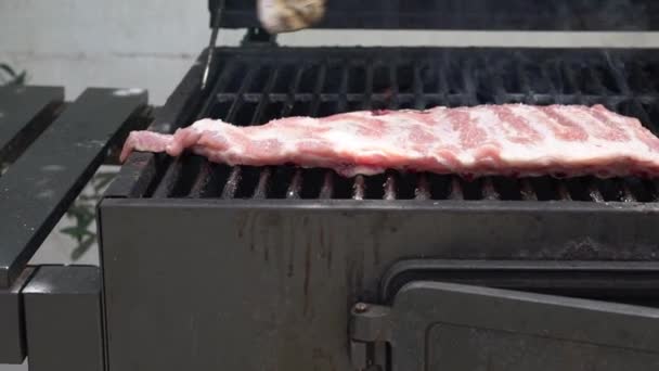 Slowmotion Chef Cooking Tasty Ribs Pork Barbecue Grill Close Delicious — Videoclip de stoc