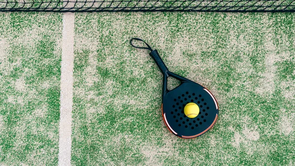 Yellow Ball Top Padel Racket Net Green Court Grass Turf — ストック写真