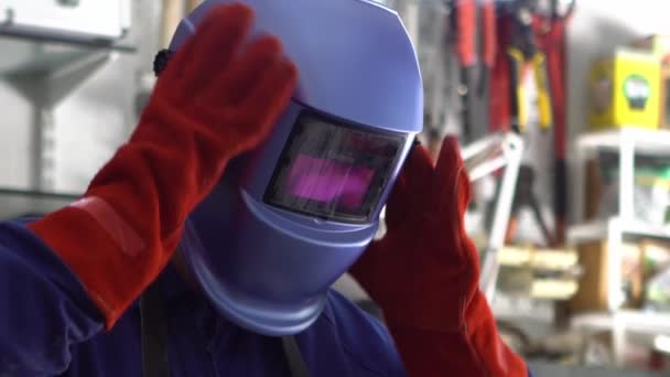 Slowmotion Man Welder Putting Helmet Protect Eyes Worker Wearing Special — Stock video