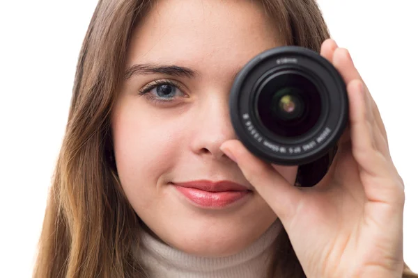 Retrato de una hermosa chica con la lente cerca del ojo — Foto de Stock