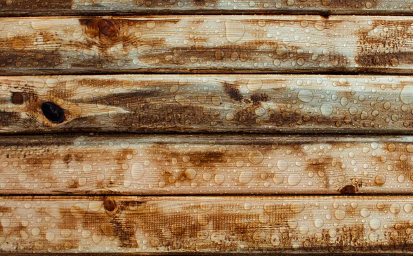 雨からの光沢のある水滴と漆塗りの木の質感の水平背景 湿式木製の板 トップビュー — ストック写真