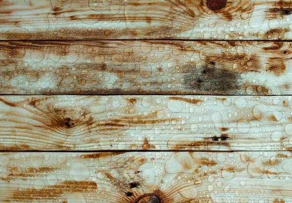 Hintergrund Aus Lackiertem Gebranntem Holz Mit Glänzenden Wassertropfen Aus Dem — Stockfoto