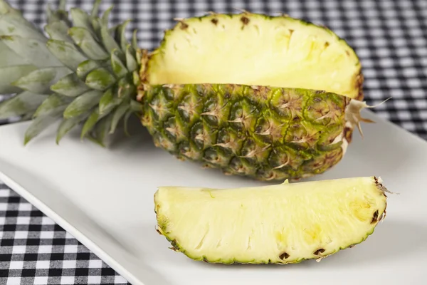 Zmontowalem ananas — Zdjęcie stockowe